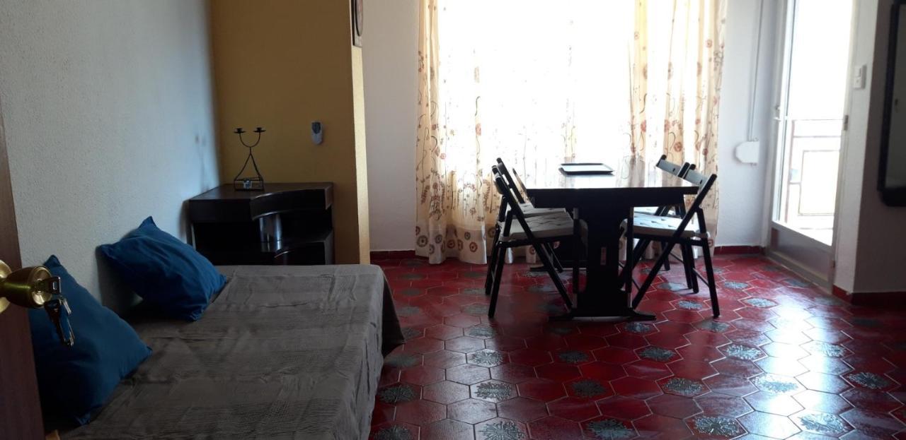 Pension Benavente Ap-7 3Min Coche Playa 5 Min Self Check-In 24H Moncofa  Exterior foto