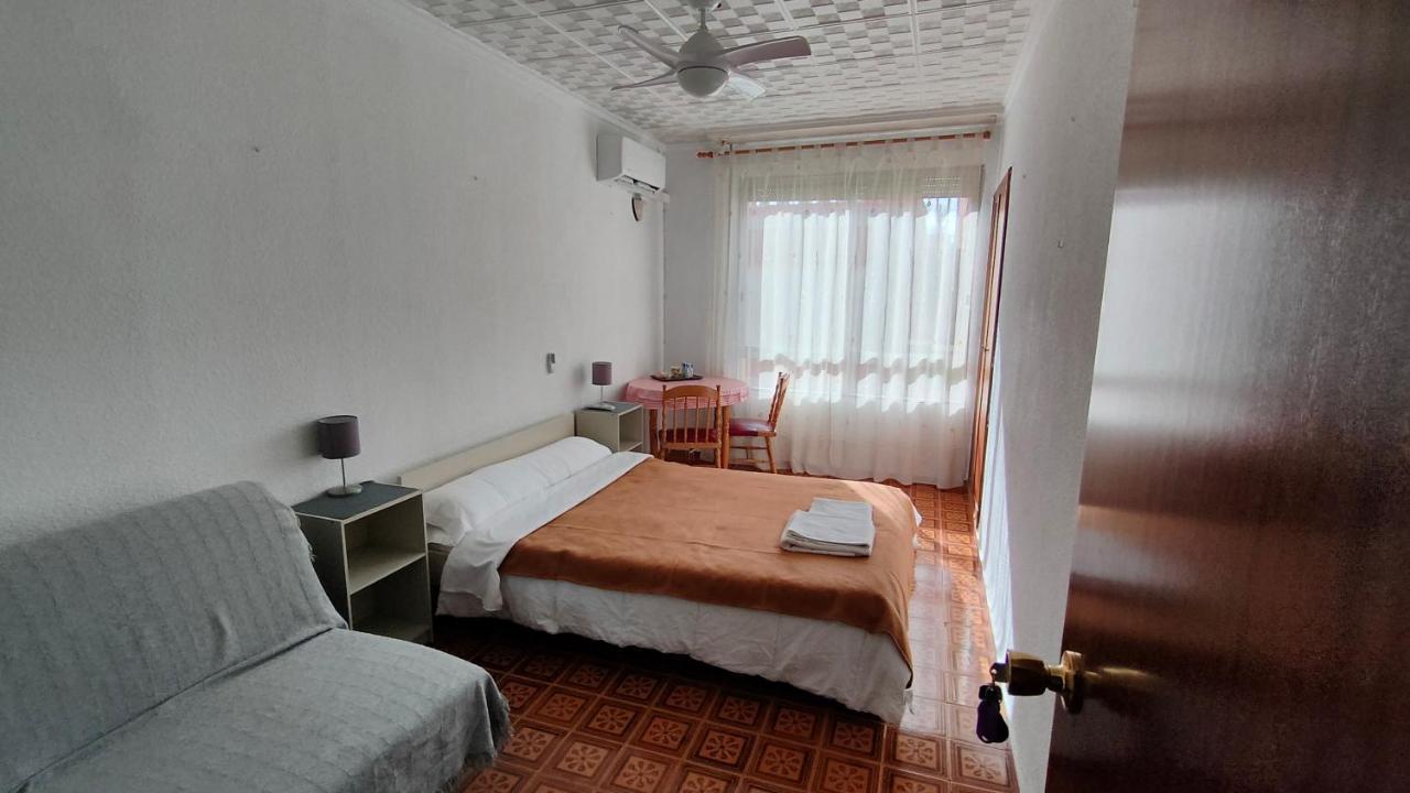 Pension Benavente Ap-7 3Min Coche Playa 5 Min Self Check-In 24H Moncofa  Exterior foto