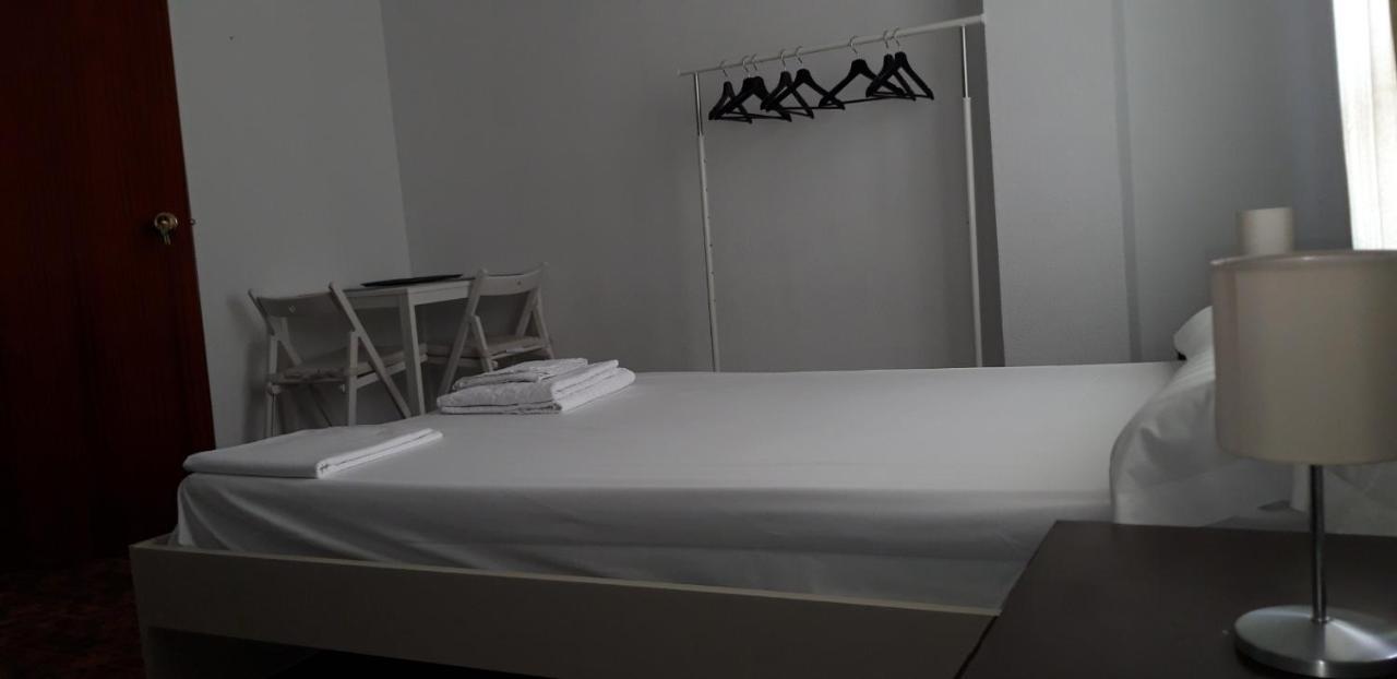 Pension Benavente Ap-7 3Min Coche Playa 5 Min Self Check-In 24H Moncofa  Exterior foto